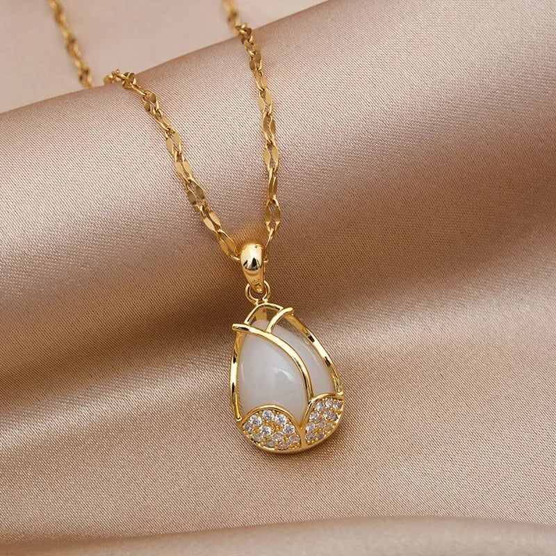 CELESTE NECKLACE